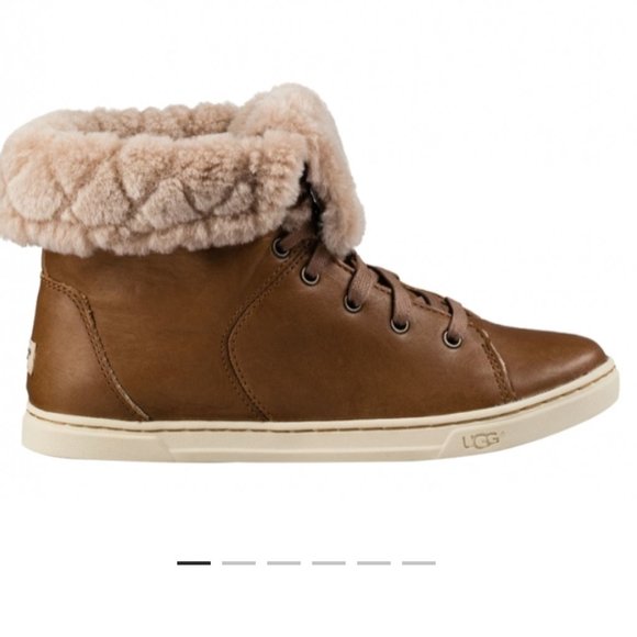 UGG Women's Croft Luxe Quilt Boots: Chestnut - Picture 9 of 10